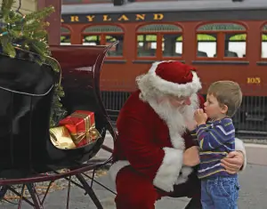 StrasburgRR_Santa_Boy_Train