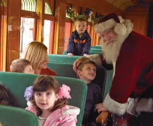 StrasburgRR_Santa_Kids_Coach_Car